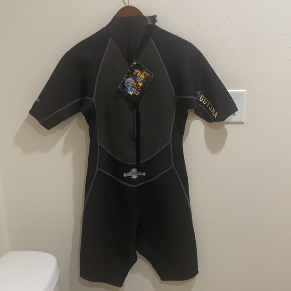 Wetsuit. Men’s medium. New, with tags - Picture 3 of 7